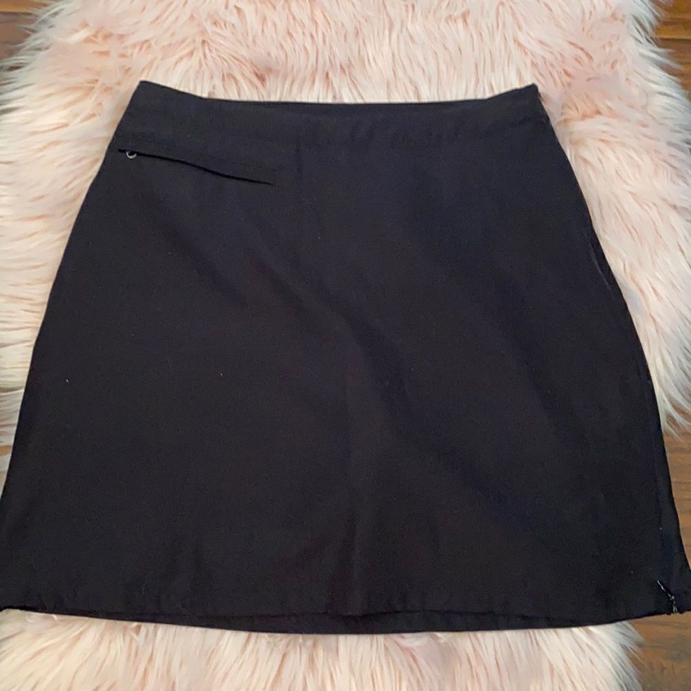 Patagonia Black Skort Active Wear Gorpcore Outdoor Pickle Ball Hiking Tennis